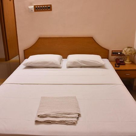 Yogi Ram Inn Cuddalore Exterior photo