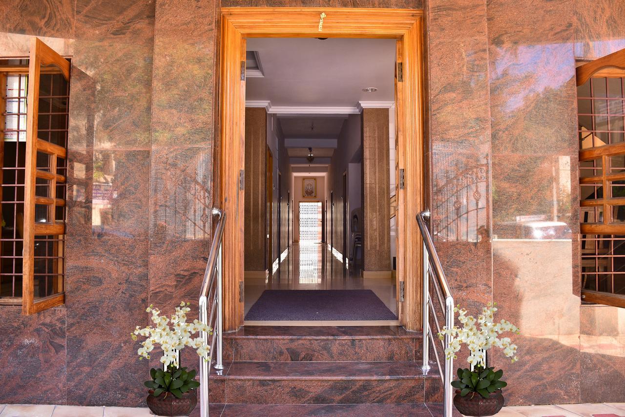 Yogi Ram Inn Cuddalore Exterior photo